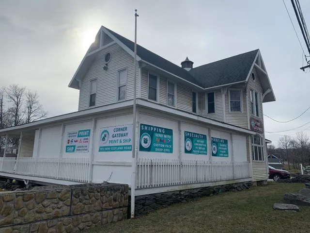 Corner Gateway Printing & Shipping