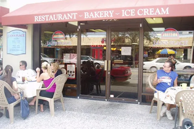 Jan's Place Restaurant and Bakery