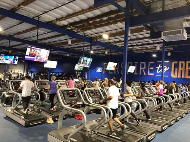 Crunch Fitness - Sunnyvale