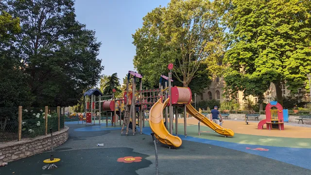 Aire de jeux pour enfants du Jardin Villemin