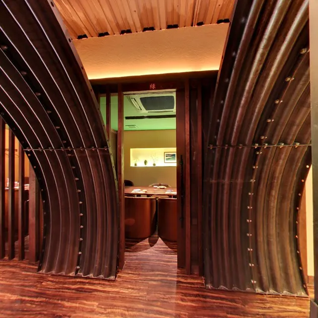 おもろダイニング山葵 -わさび-