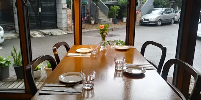 더히든키친 The Hidden Kitchen