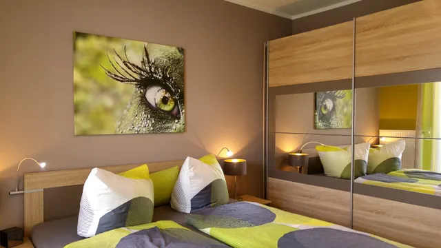 GApart.de - Apartment Rainer Zufall & Studio-Apartment Roman Tisch