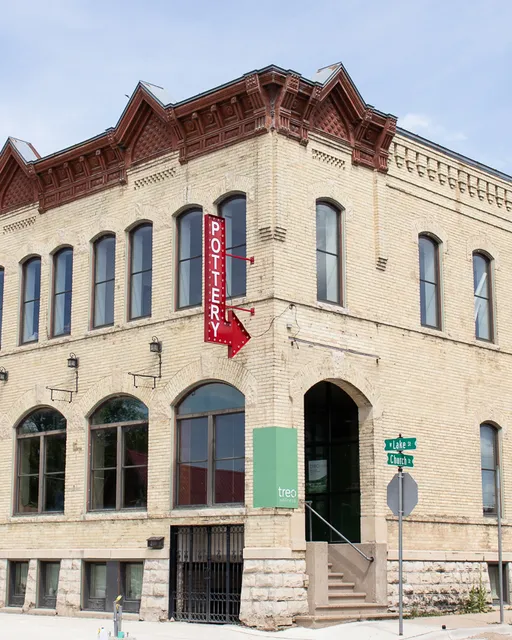 Ephraim Pottery Studio & Gallery