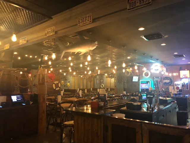 Mr. & Mrs. Crab - Pinellas Park