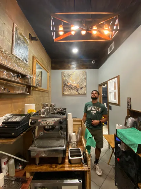 Afterhours coffeeshop