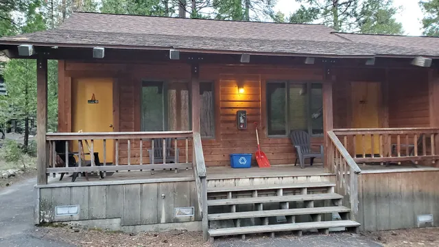 Pinecrest Lake Resort