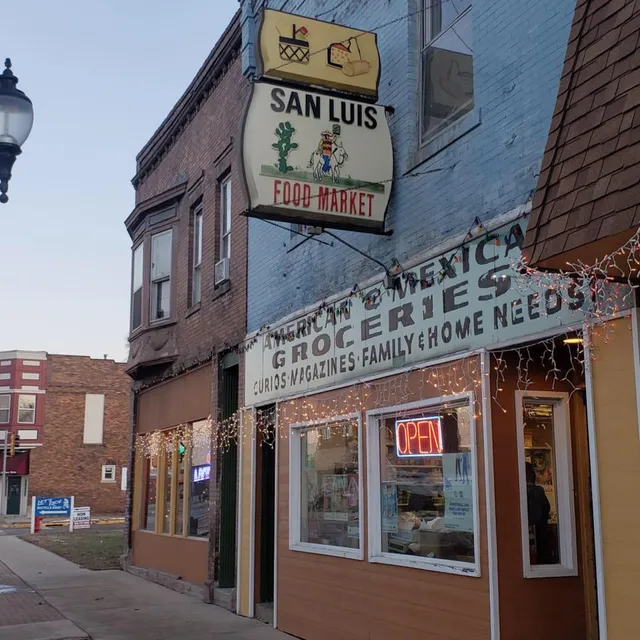 San Luis Food Market