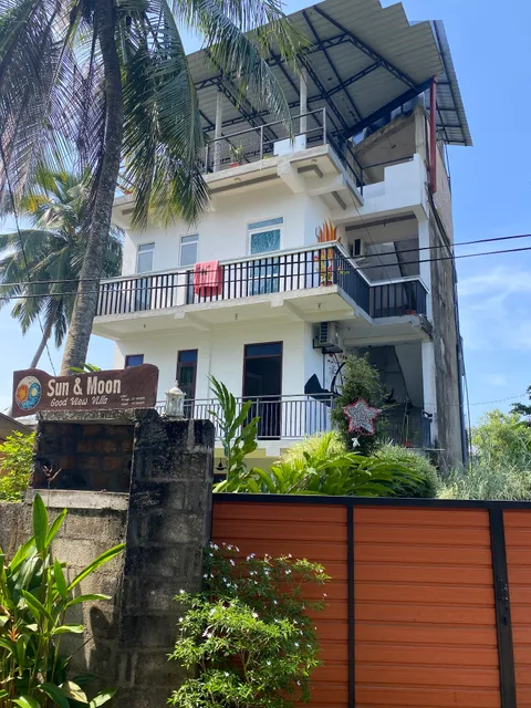 Sun & Moon Good View Vilaa