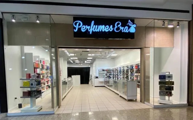 Perfumes Era Fairlane Town Center