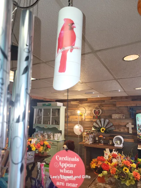 Lee's Flower and Gifts