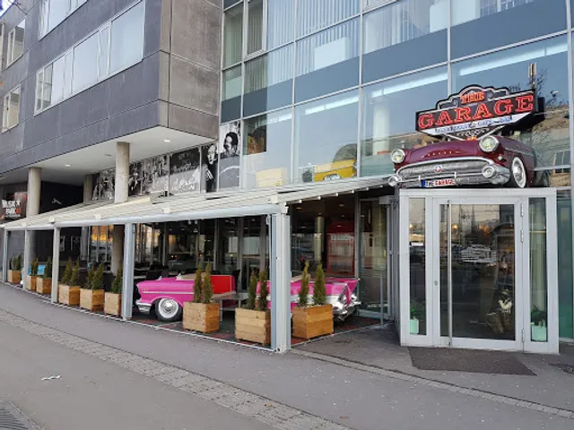 The Garage Restaurant&Cafe~Bar