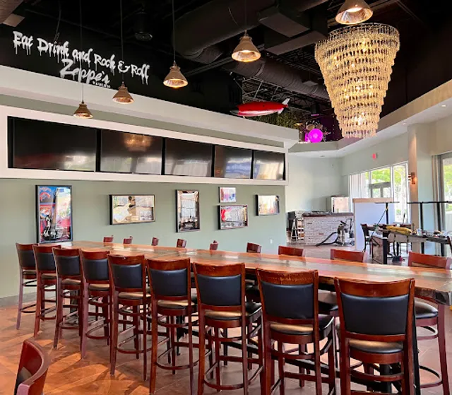 Zeppe's Tavern & Pizzeria