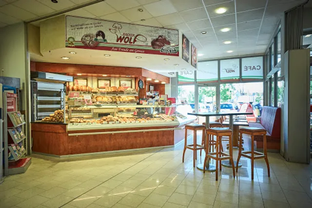 Bäcker Wolf GmbH Fachgeschäft REWE