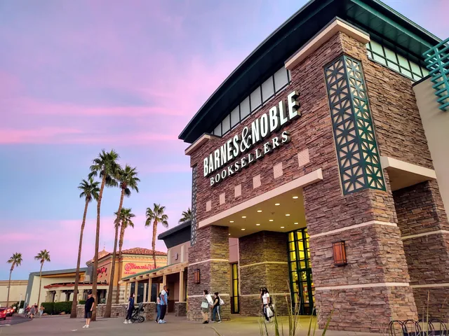 Barnes & Noble