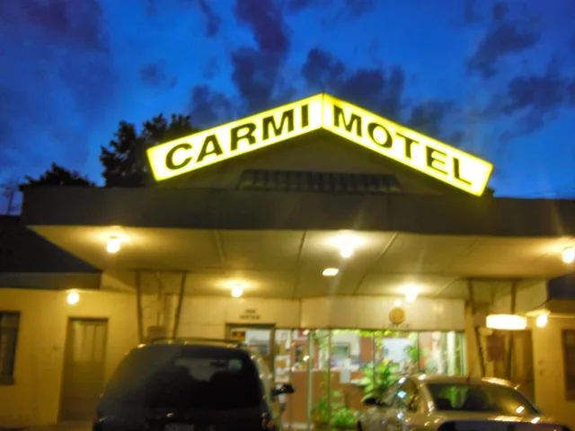 Carmi Motel
