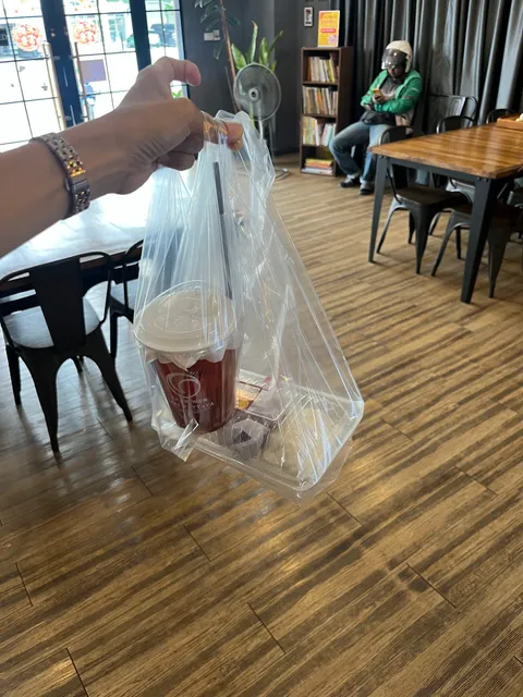 ซาลาเปาคุณเหวินคาเฟ่ พัทยา Salapao Khun wen cafe pattaya