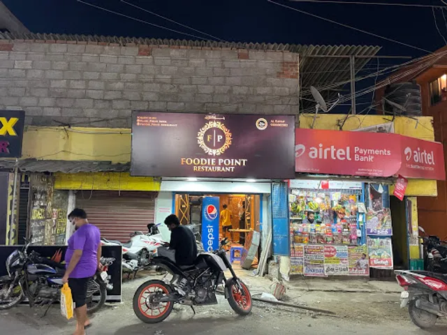 Foodie Point Restaurant