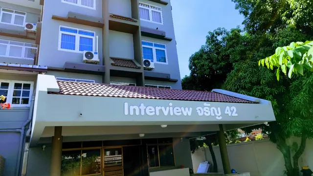 Interview จรัญ 42