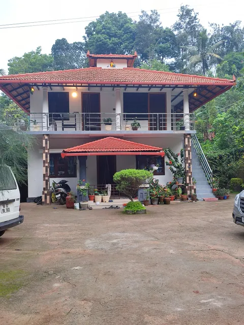 Vasu Estate Stay