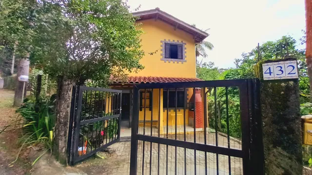 Casas Jacatirão