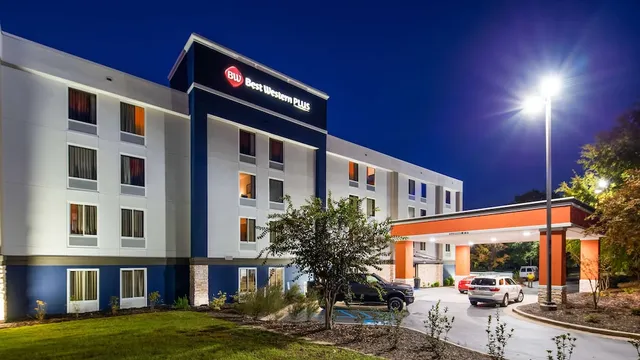 Best Western Plus Lexington Inn