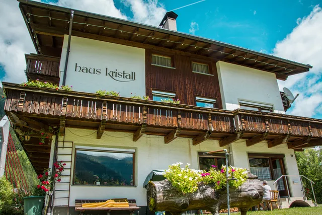 Haus Kristall - Frühstückspension & Ferienwohnungen, Familie Heel