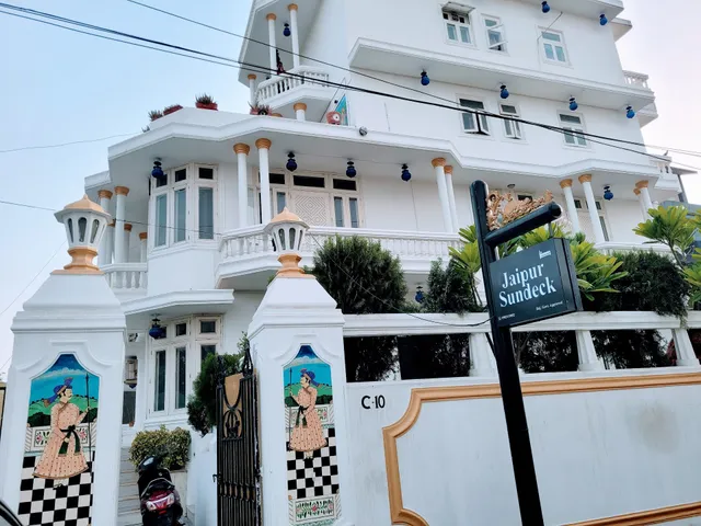Jaipur Sundeck