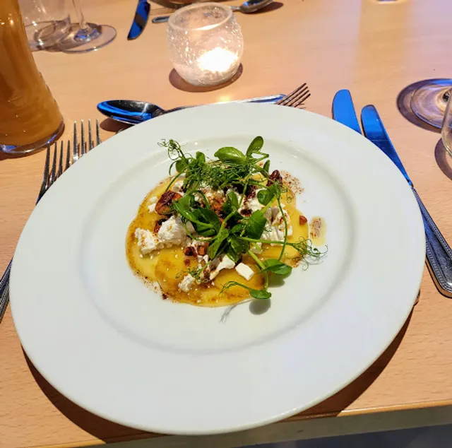 Restaurant @ Manor of Groves