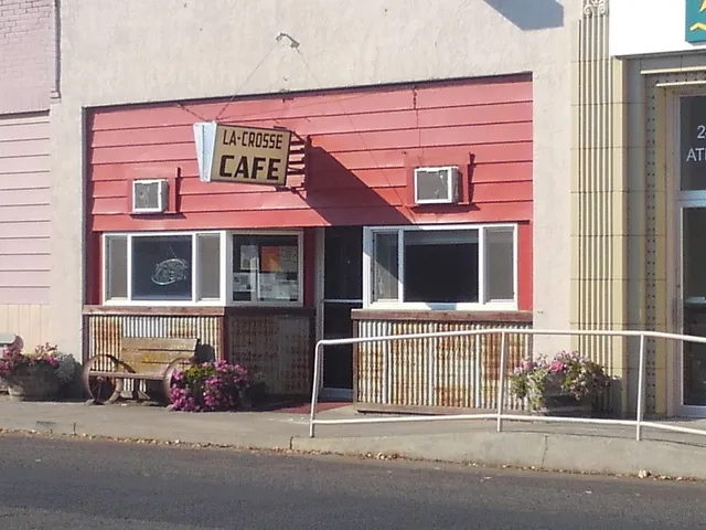LaCrosse Café
