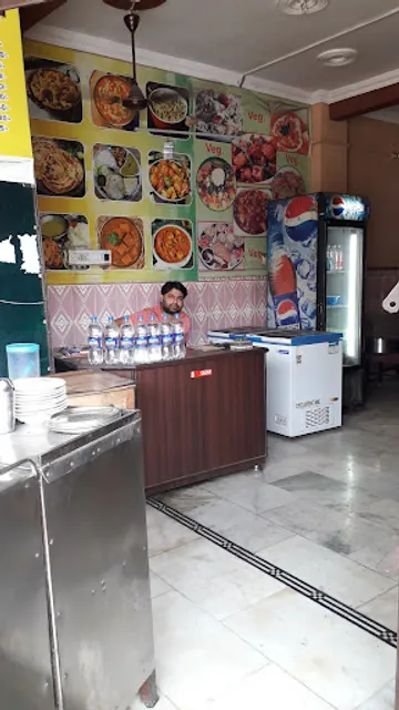 SUPER VEGETARIAN HOTEL