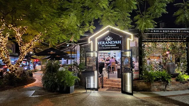 Verandah on Racecourse