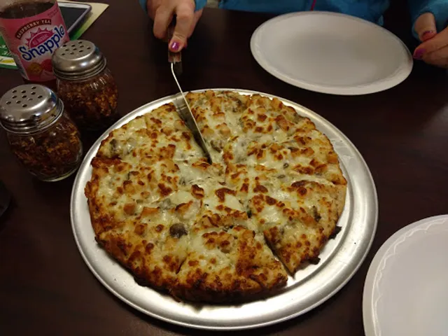 Magoo's California Pizza