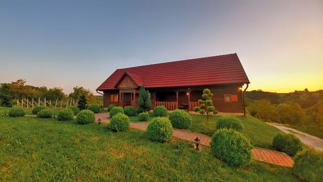 Ruralna kuća za odmor "Green Silence"