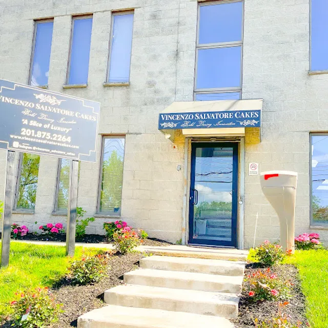Vincenzo Salvatore Cakes