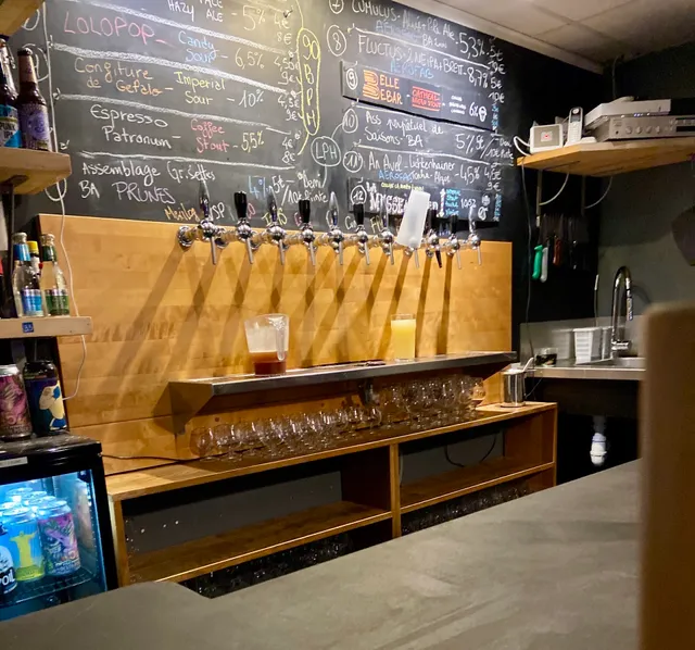 BUBAR - Microbrasserie, Bar et Cave