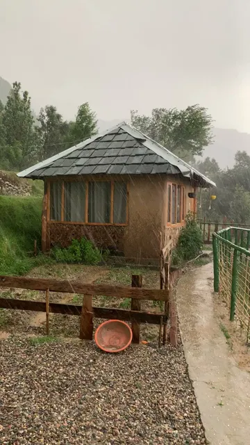 The Latibule Cafe, Kareri village