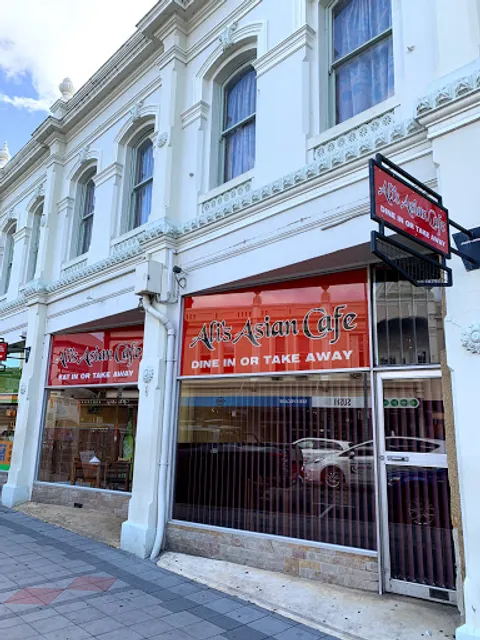Ali's Asian Cafe