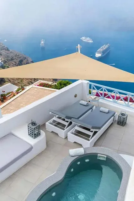 Blue Dolphins Santorini