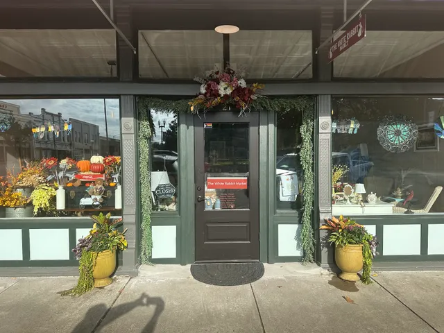 The White Rabbit Market