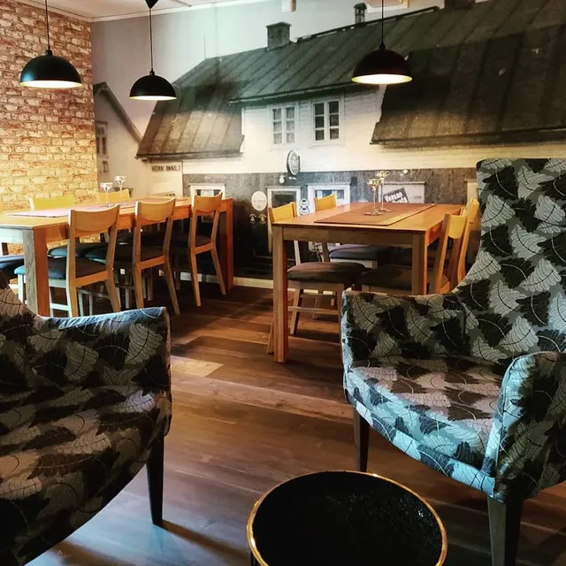 Pihlajan Pizzatalo ja Kahvila