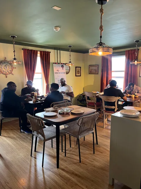 Ma'ama Tee's Cookin & Catering