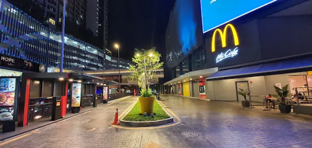 McDonald's DT Pearl Point