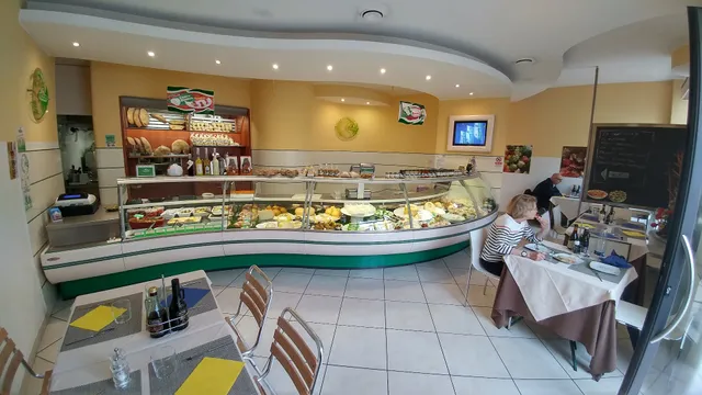 La Contadina Mozzarella di Bufala Campana Sapori e Tradizioni - Specialità Gastronomiche