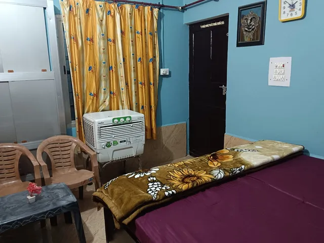 Saket shobha home stay