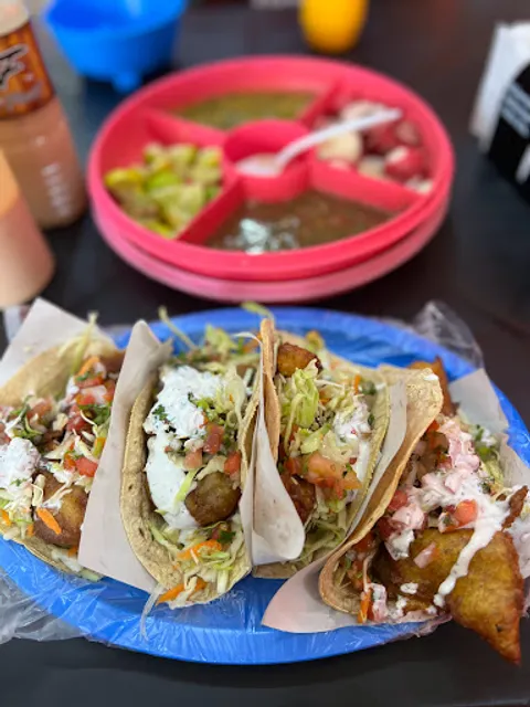 Tacos y Tortas HAPPY