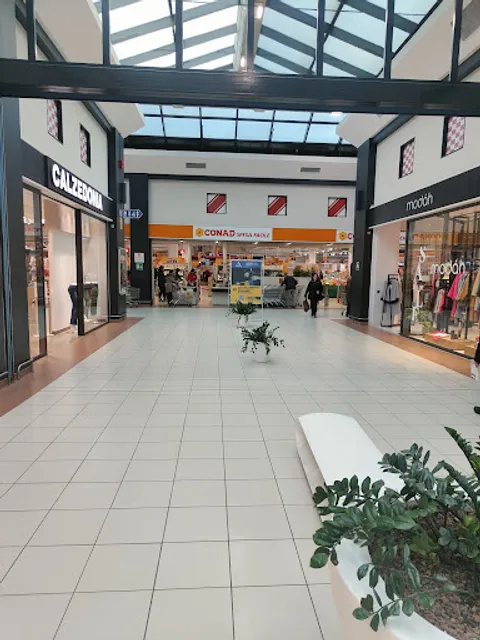 Airone Shopping Center