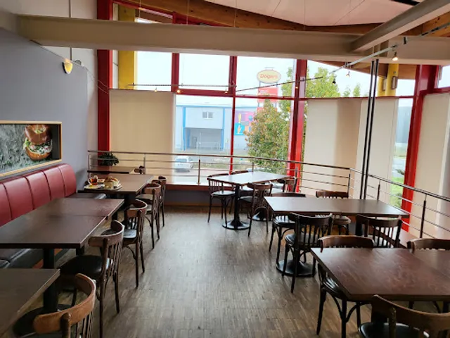 Dölger GmbH - Bakery - Confectionery - Cafe - Catering