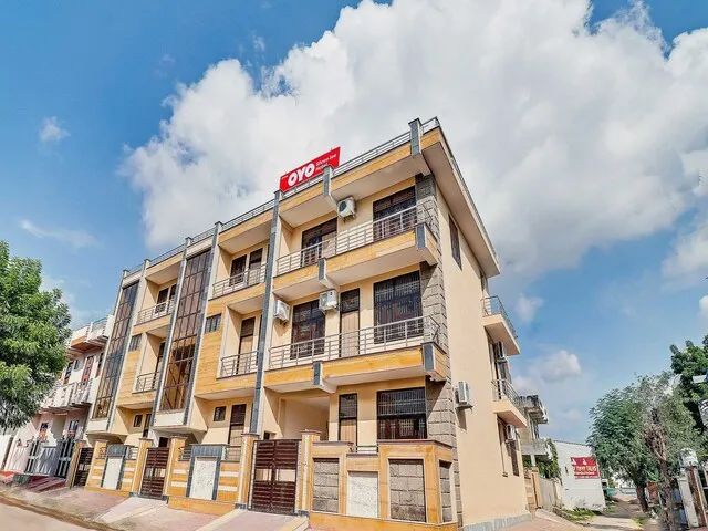 OYO Flagship Shree Ji Hotel