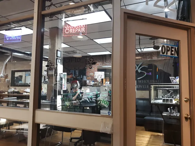 X S Wholesale Jewelers Inc